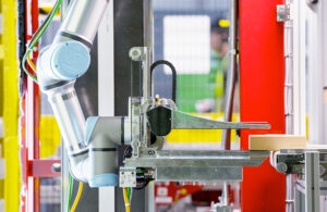 application image of amazon robotics vulcan robot.